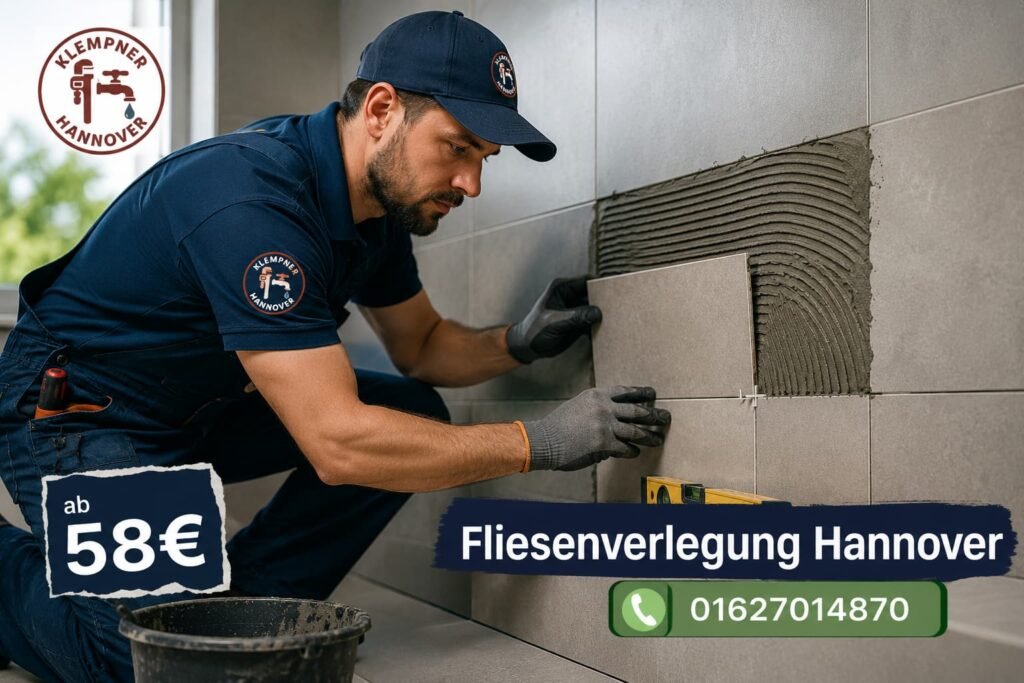 Professioneller Handwerker bei der Arbeit im Badezimmer in Hannover